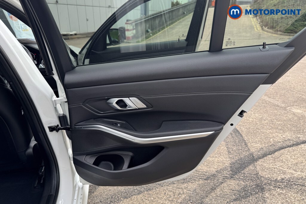 Used BMW 3 Series 2021 for sale - 76196899: Photo 29