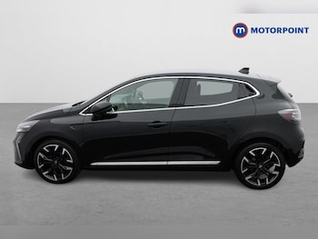 Used Renault Clio 2024 for sale - 75784704: Photo