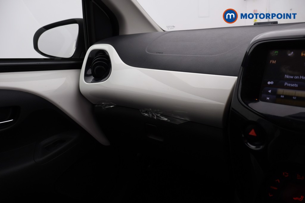 Used Toyota AYGO 2018 for sale - 78144976: Photo 21