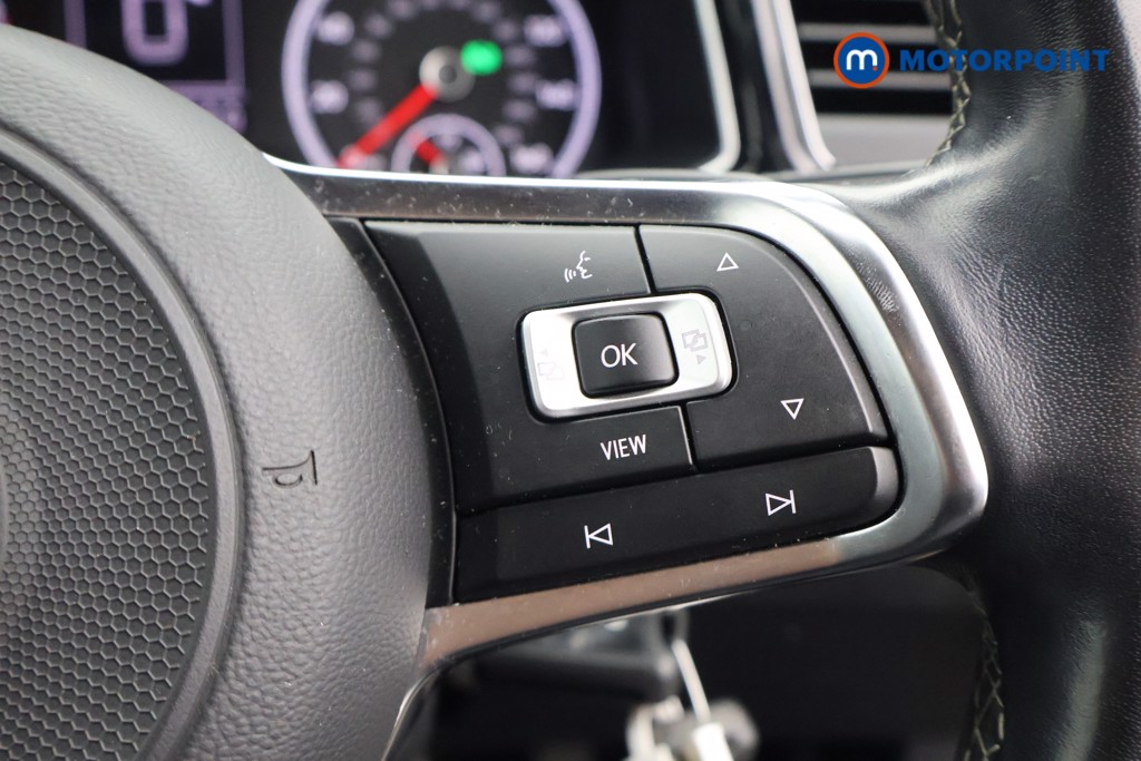 Used Volkswagen T-Roc 2021 for sale - 76638249: Photo 11