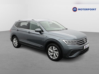 Used Volkswagen Tiguan Allspace 2023 for sale - 78640950: Photo