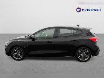 Used Ford Focus 2022 for sale - 76782629: Photo