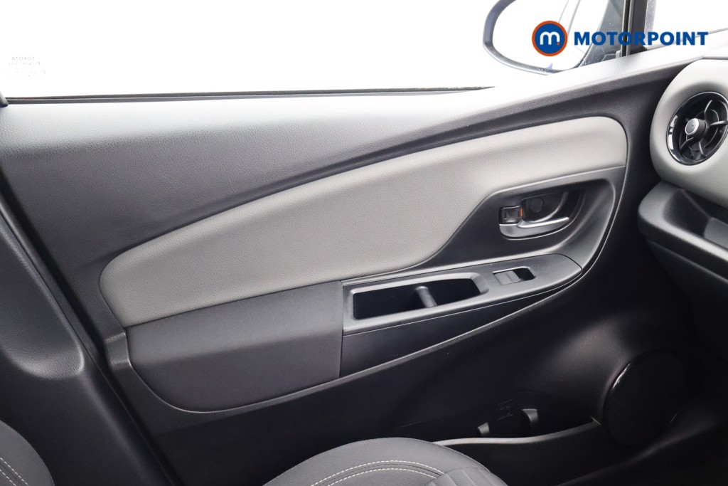 Used Toyota Yaris 2019 for sale - 77297692: Photo 20