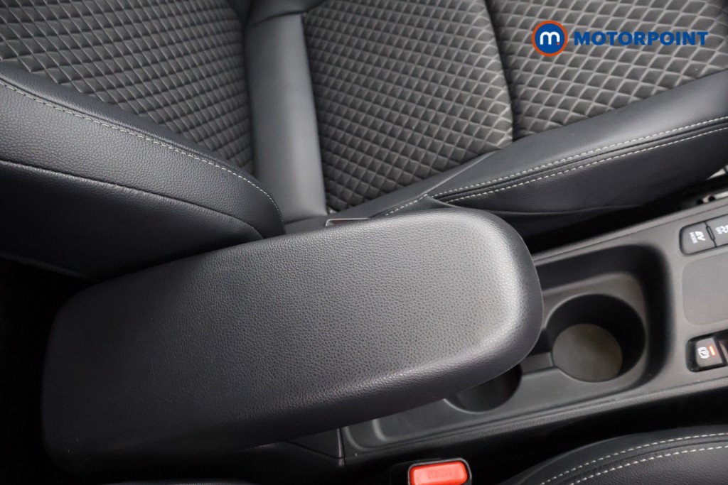 Used Toyota Yaris 2024 for sale - 78067697: Photo 24