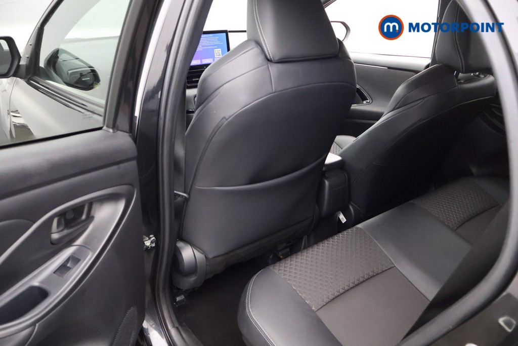 Used Toyota Yaris 2024 for sale - 78067697: Photo 33