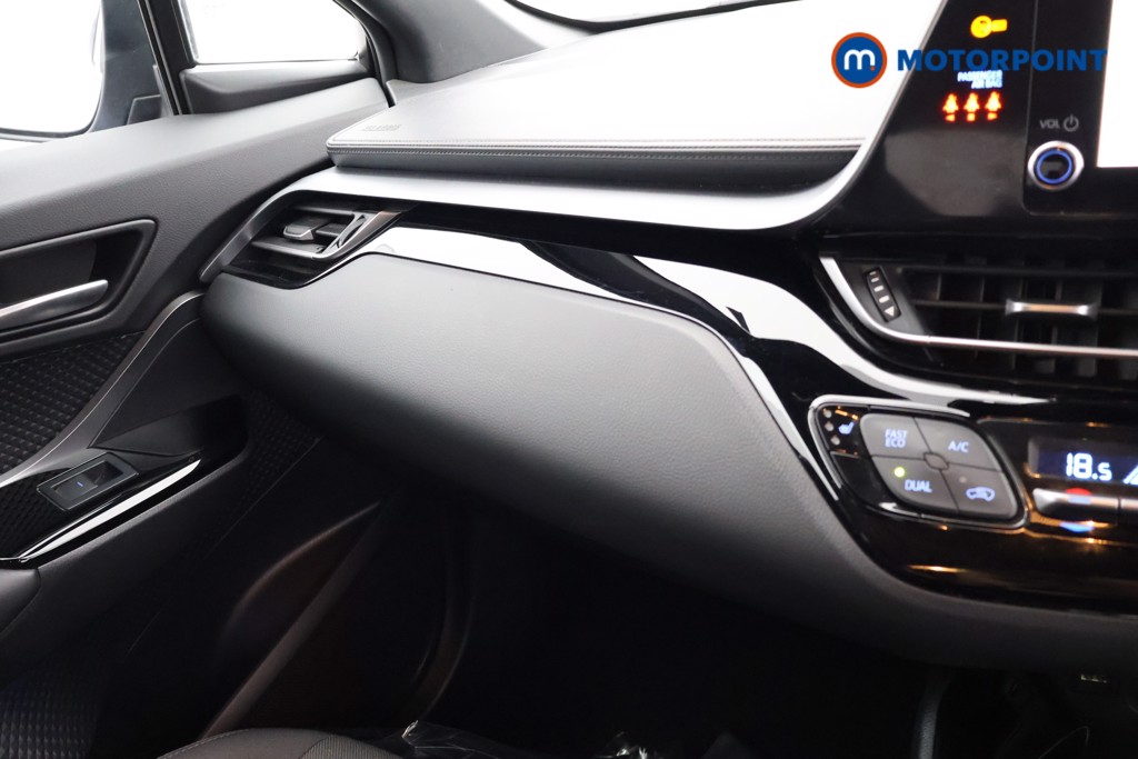 Used Toyota C-HR 2023 for sale - 77830804: Photo 18