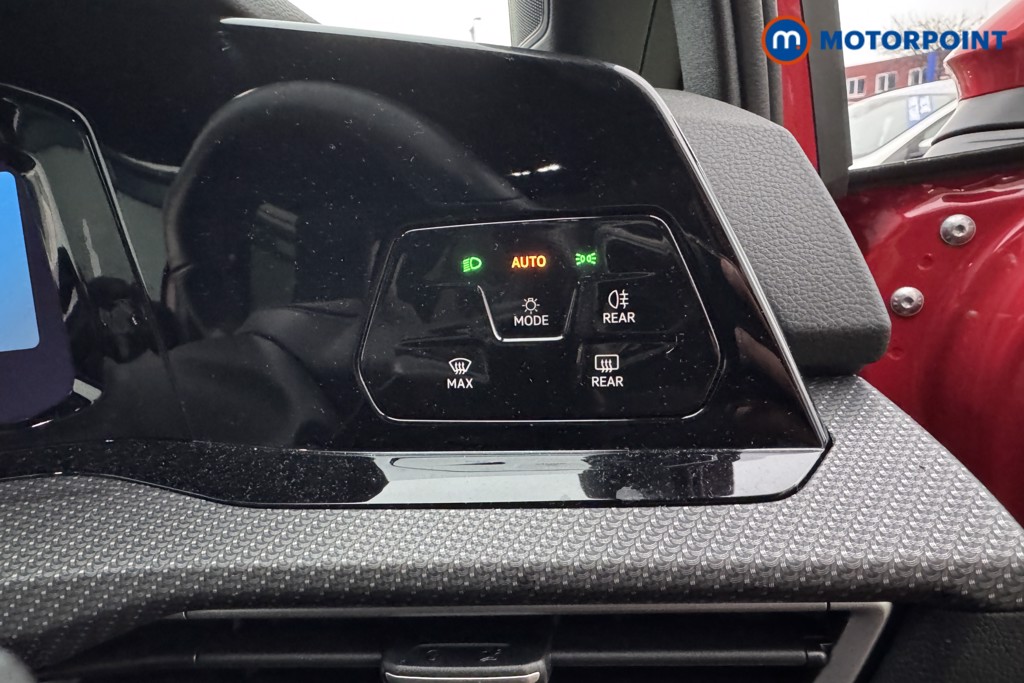 Used Volkswagen Golf 2024 for sale - 77297544: Photo 25