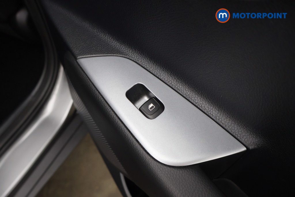 Used Kia Stonic for sale - 77886329: Photo 35