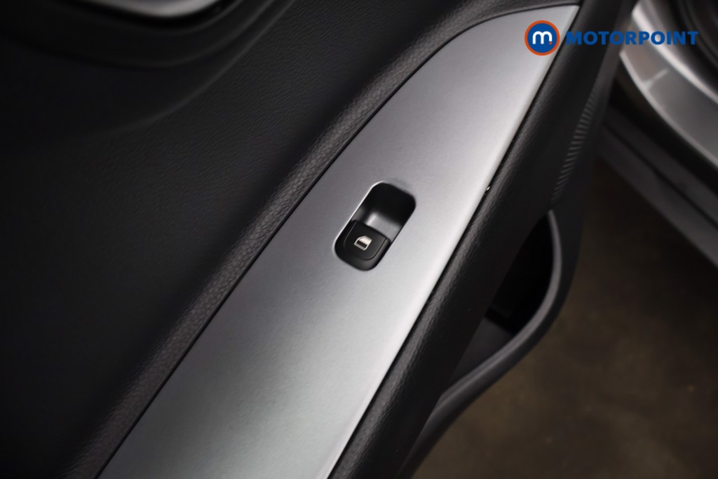 Used Kia Stonic for sale - 77886329: Photo 41