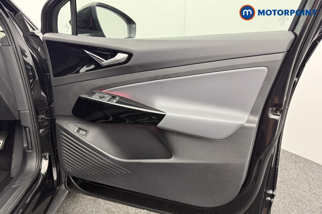 Used Volkswagen ID.4 2024 for sale - 76949381: Photo 24