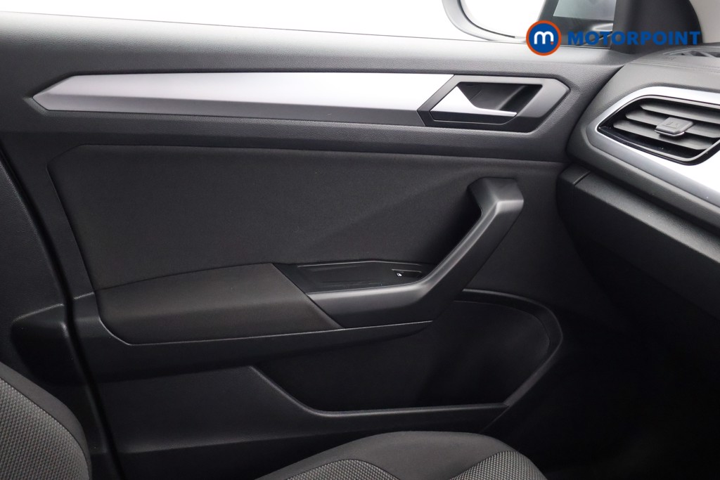 Used Volkswagen T-Roc 2023 for sale - 76862798: Photo 15