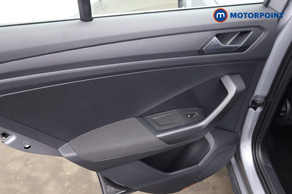 Used Volkswagen T-Roc 2023 for sale - 76862798: Photo 25