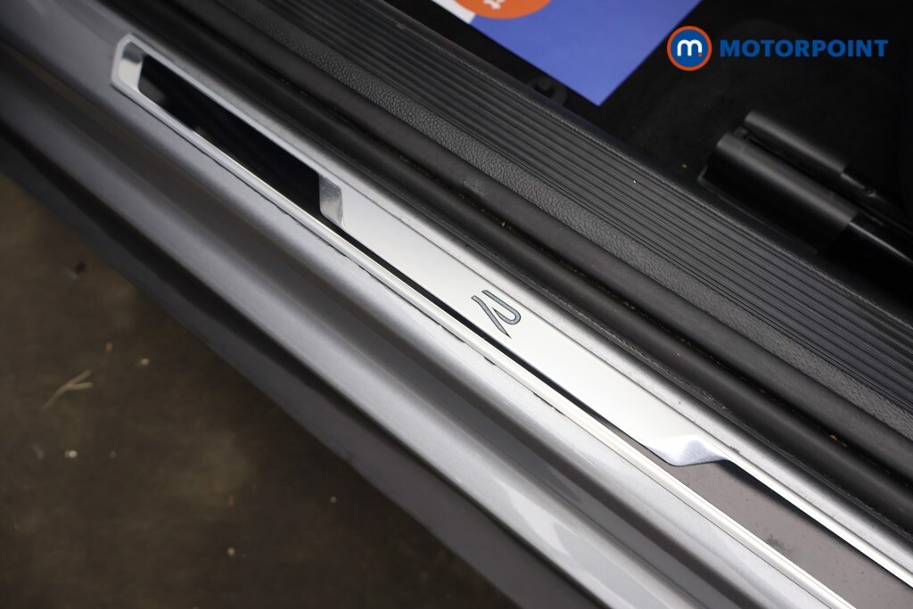 Used Volkswagen T-Roc 2023 for sale - 77563594: Photo 43