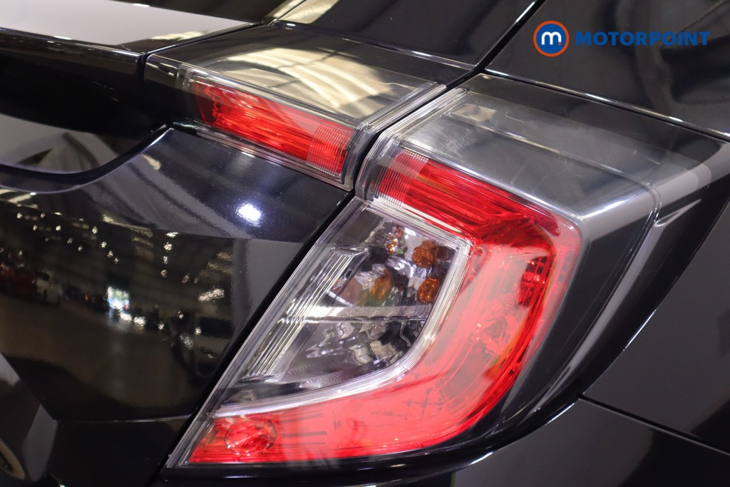 Used Honda Civic 2020 for sale - 76416099: Photo 31