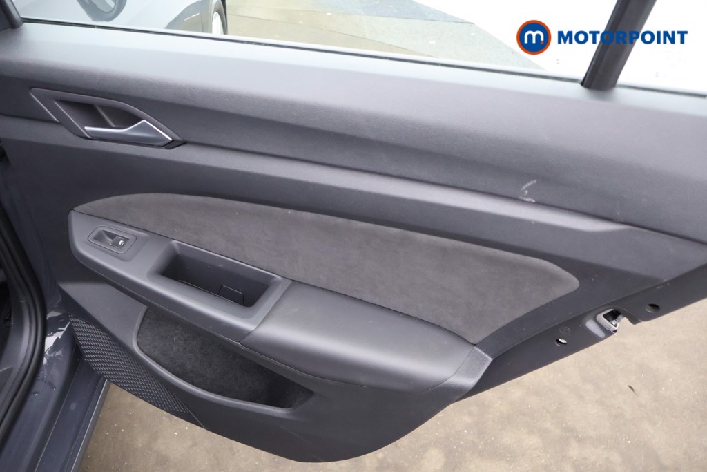 Used Volkswagen Golf 2024 for sale - 78123587: Photo 24