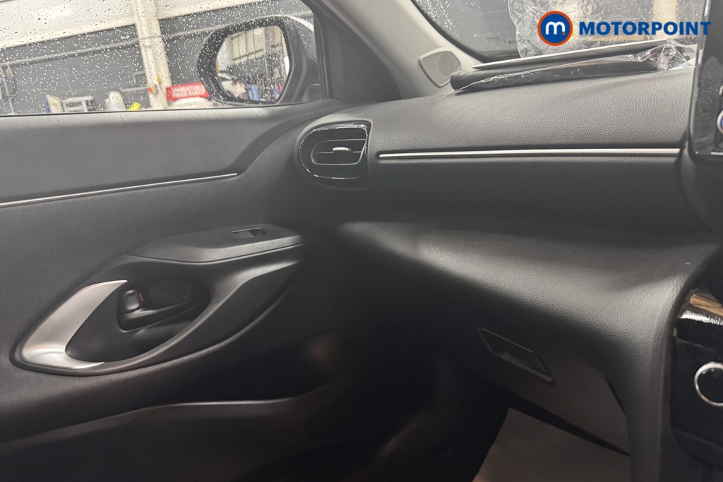 Used Toyota Yaris Cross 2023 for sale - 76468030: Photo 16