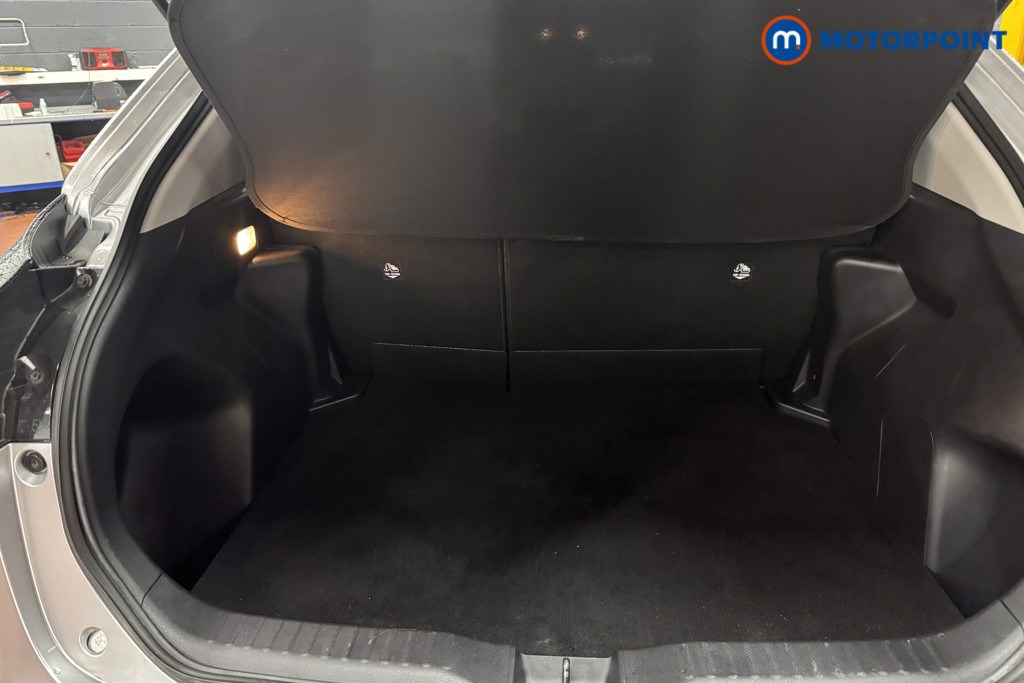 Used Toyota Yaris Cross 2023 for sale - 76468030: Photo 19