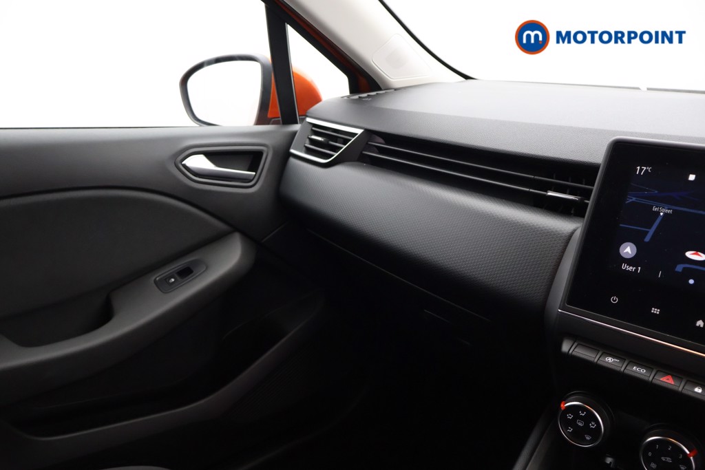 Used Renault Clio 2019 for sale - 76862712: Photo 14