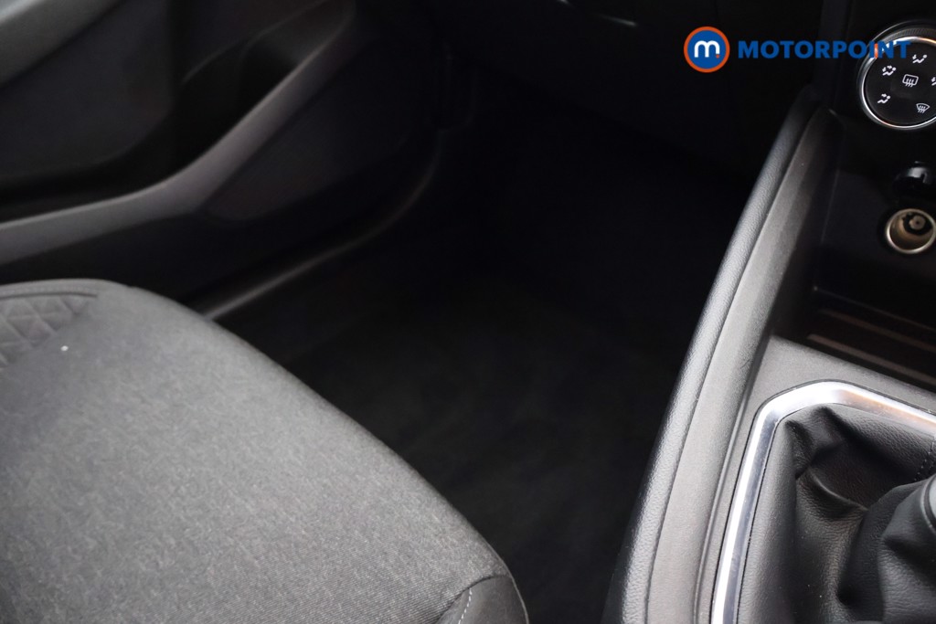 Used Renault Clio 2019 for sale - 76862712: Photo 16