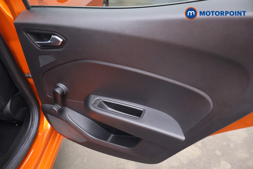 Used Renault Clio 2019 for sale - 76862712: Photo 22