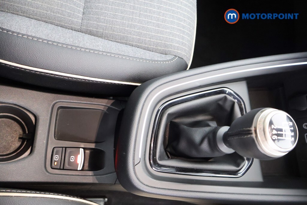 Used Renault Clio 2024 for sale - 76831188: Photo 18