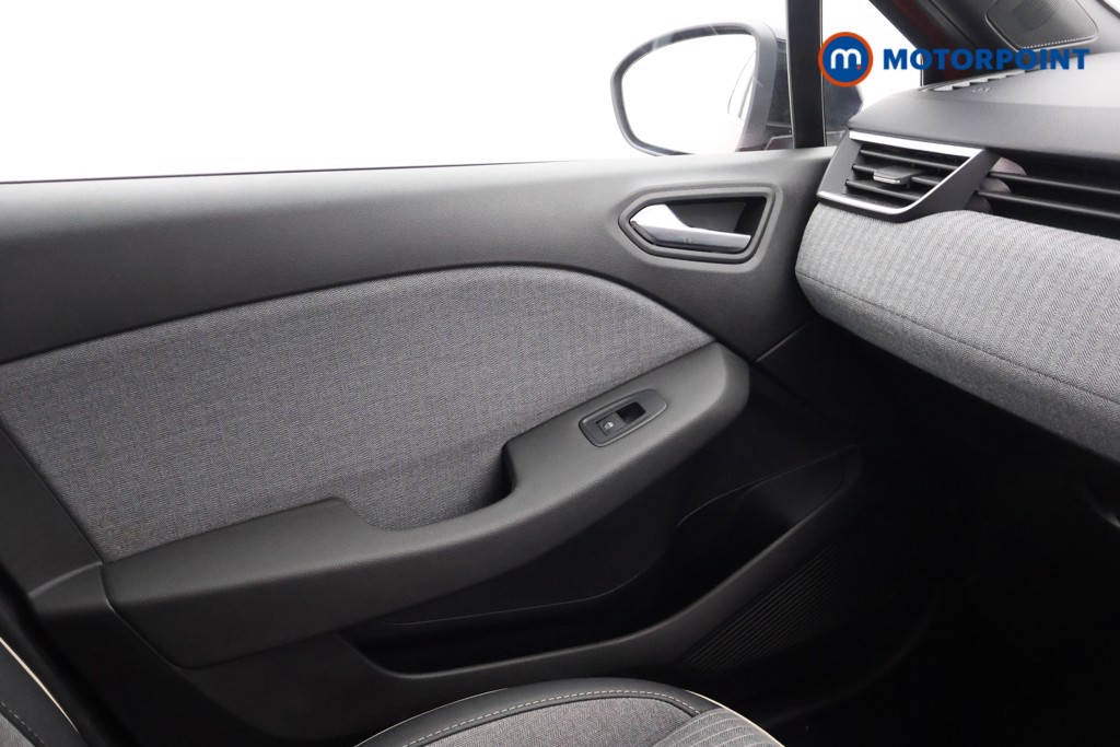 Used Renault Clio 2024 for sale - 76831188: Photo 20