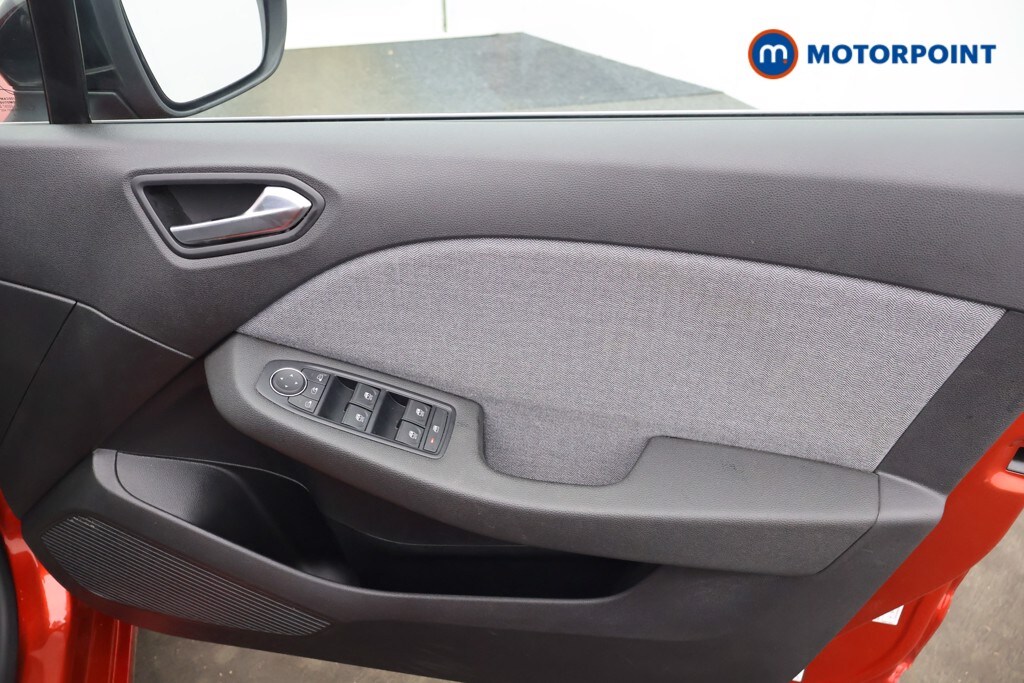 Used Renault Clio 2024 for sale - 76831188: Photo 21