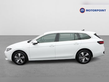 Used Volkswagen Passat 2025 for sale - 79264559: Photo