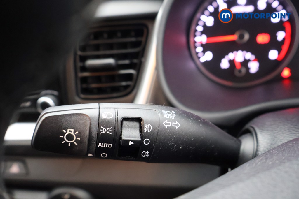 Used Kia Stonic 2023 for sale - 77421106: Photo 13