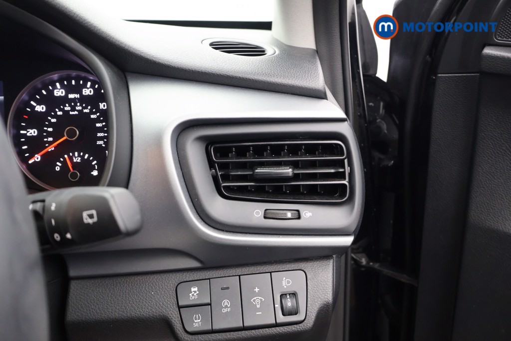 Used Kia Stonic 2023 for sale - 77421106: Photo 15