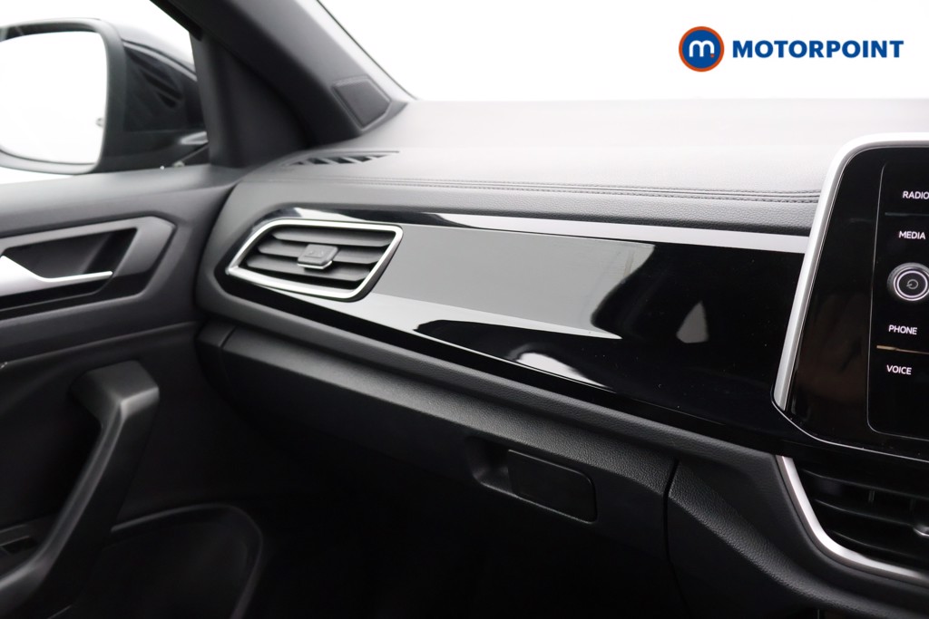 Used Volkswagen T-Roc 2024 for sale - 76750560: Photo 15