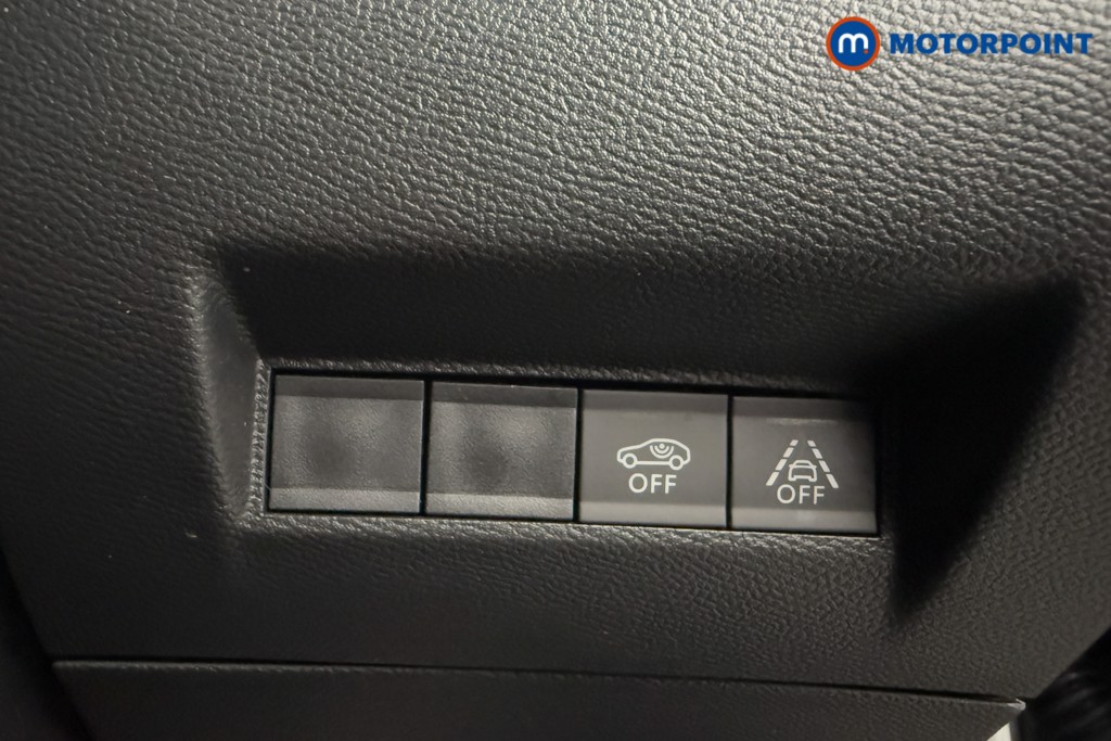 Used Peugeot 2008 2021 for sale - 76682028: Photo 17