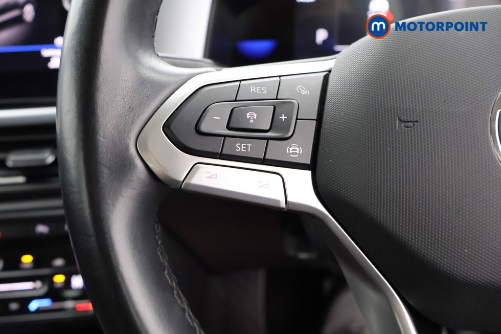 Used Volkswagen T-Roc 2023 for sale - 77747273: Photo 10