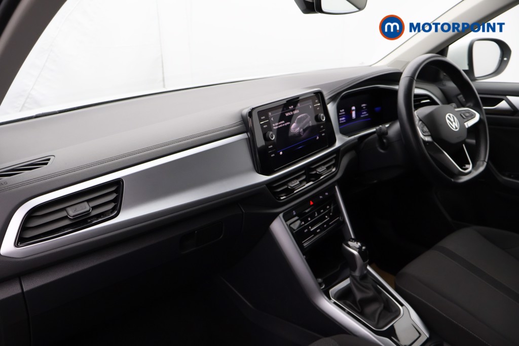 Used Volkswagen T-Roc 2023 for sale - 77747273: Photo 25