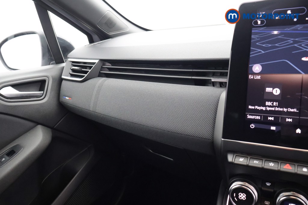 Used Renault Clio 2024 for sale - 76491654: Photo 20