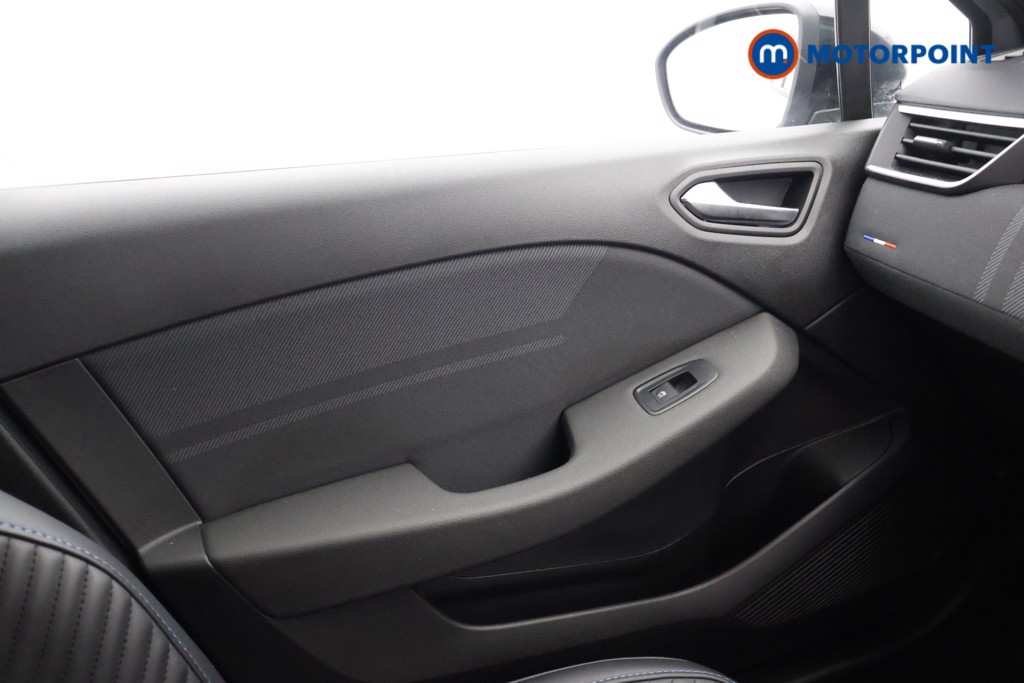 Used Renault Clio 2024 for sale - 76491654: Photo 21