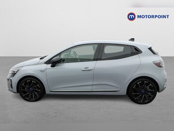 Used Renault Clio 2024 for sale - 76491654: Photo