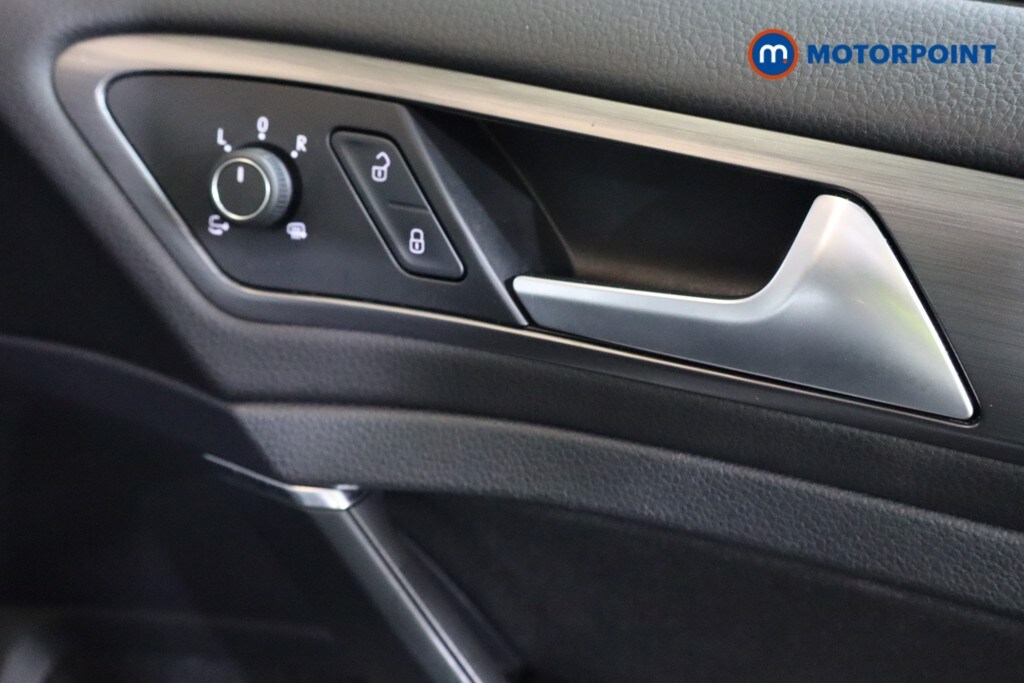 Used Volkswagen Golf 2018 for sale - 77814880: Photo 18