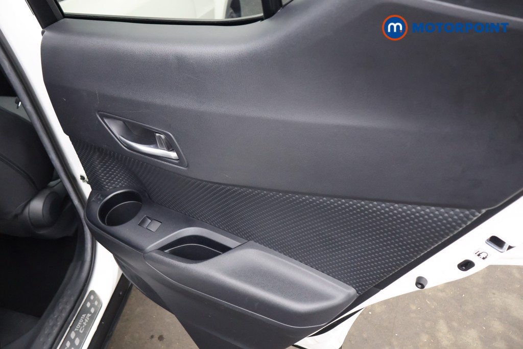 Used Toyota C-HR 2021 for sale - 76972227: Photo 22