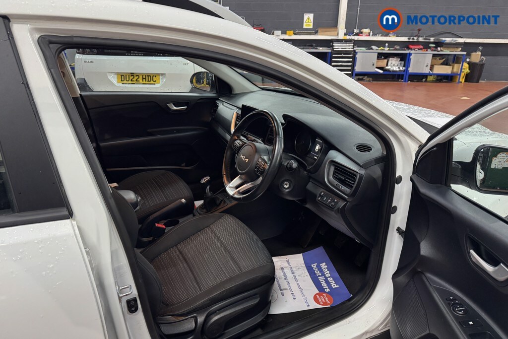 Used Kia Stonic 2022 for sale - 77932132: Photo 13