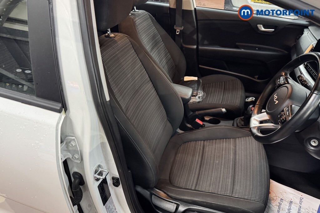 Used Kia Stonic 2022 for sale - 77932132: Photo 14