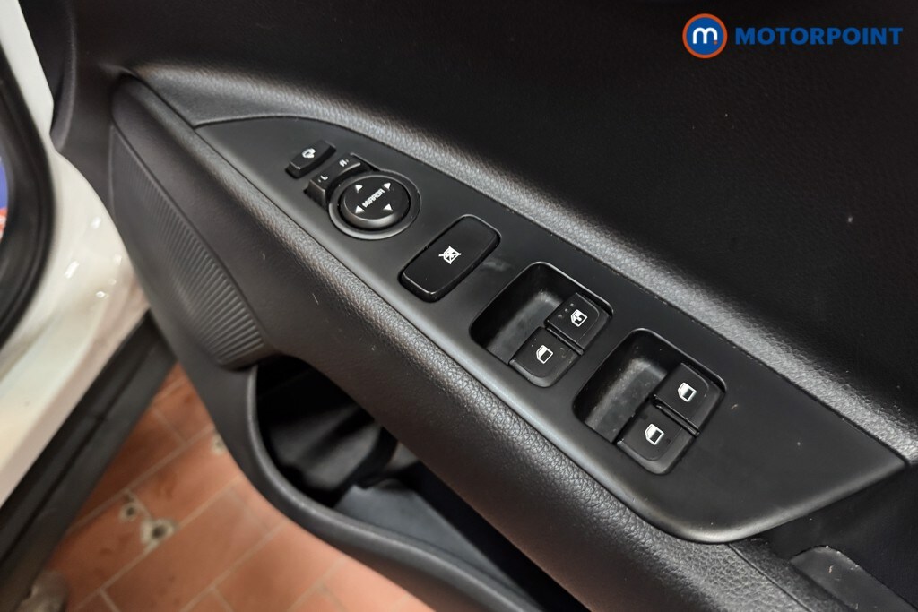 Used Kia Stonic 2022 for sale - 77932132: Photo 25