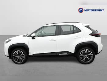Used Toyota Yaris Cross 2023 for sale - 79736319: Photo