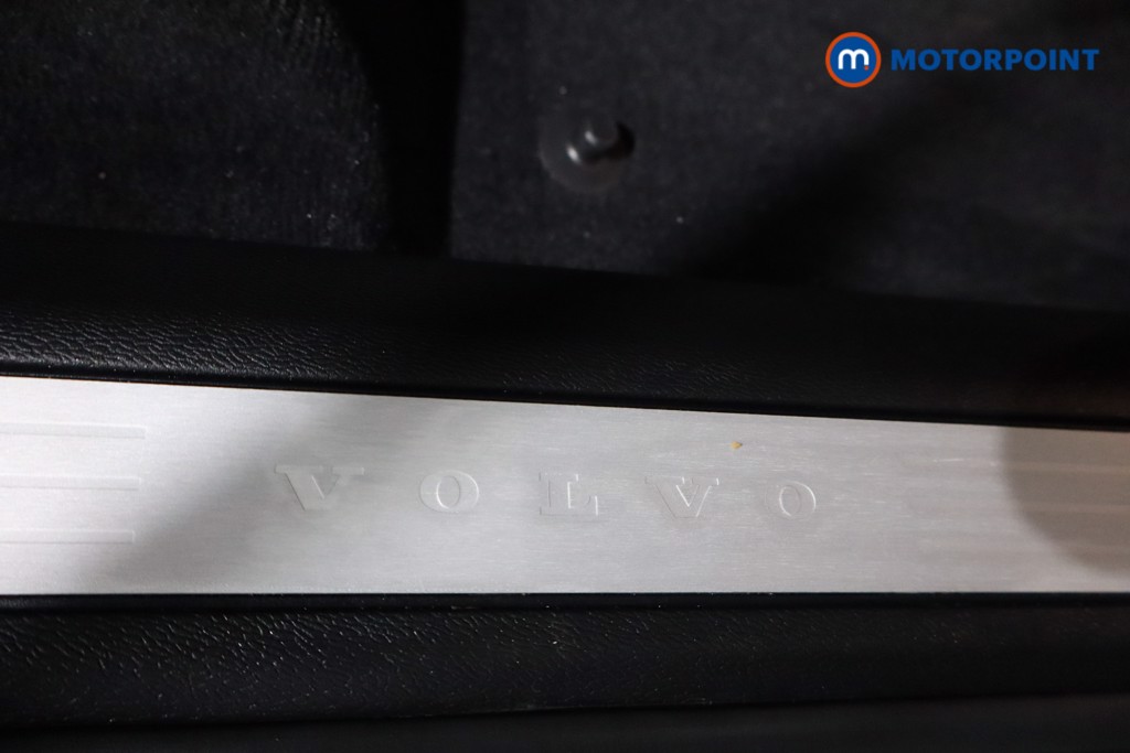 Used Volvo XC60 2025 for sale - 76568862: Photo 18