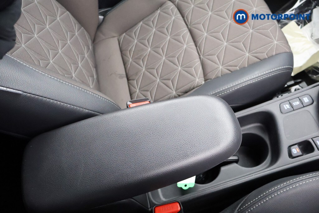 Used Toyota Yaris Cross 2024 for sale - 78144994: Photo 25