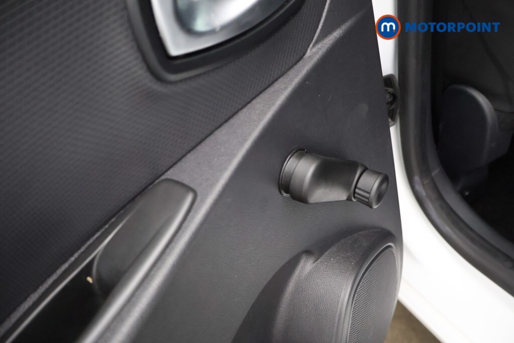 Used Renault Clio 2019 for sale - 78064878: Photo 35