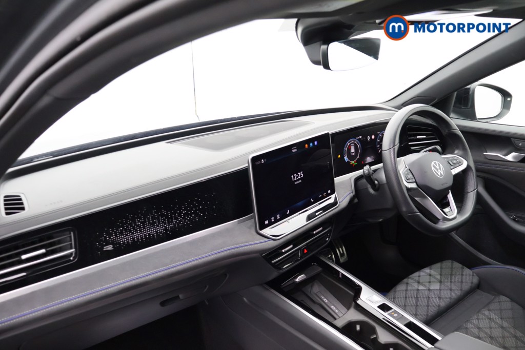 Used Volkswagen Passat 2024 for sale - 77819905: Photo 24