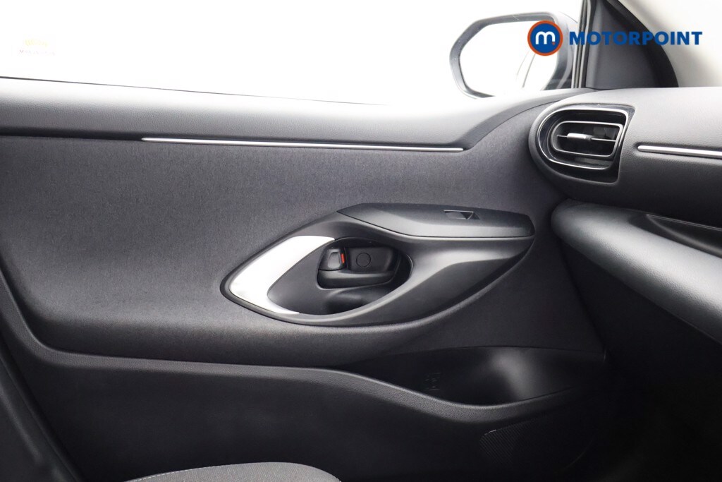 Used Toyota Yaris 2022 for sale - 78026640: Photo 23