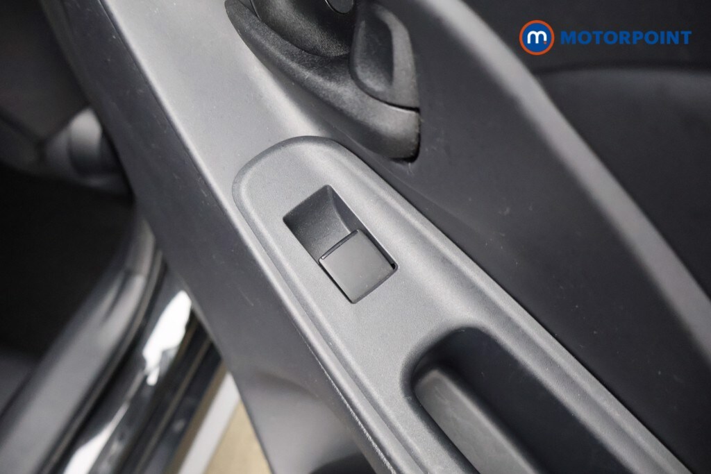 Used Toyota Yaris 2022 for sale - 78026640: Photo 31