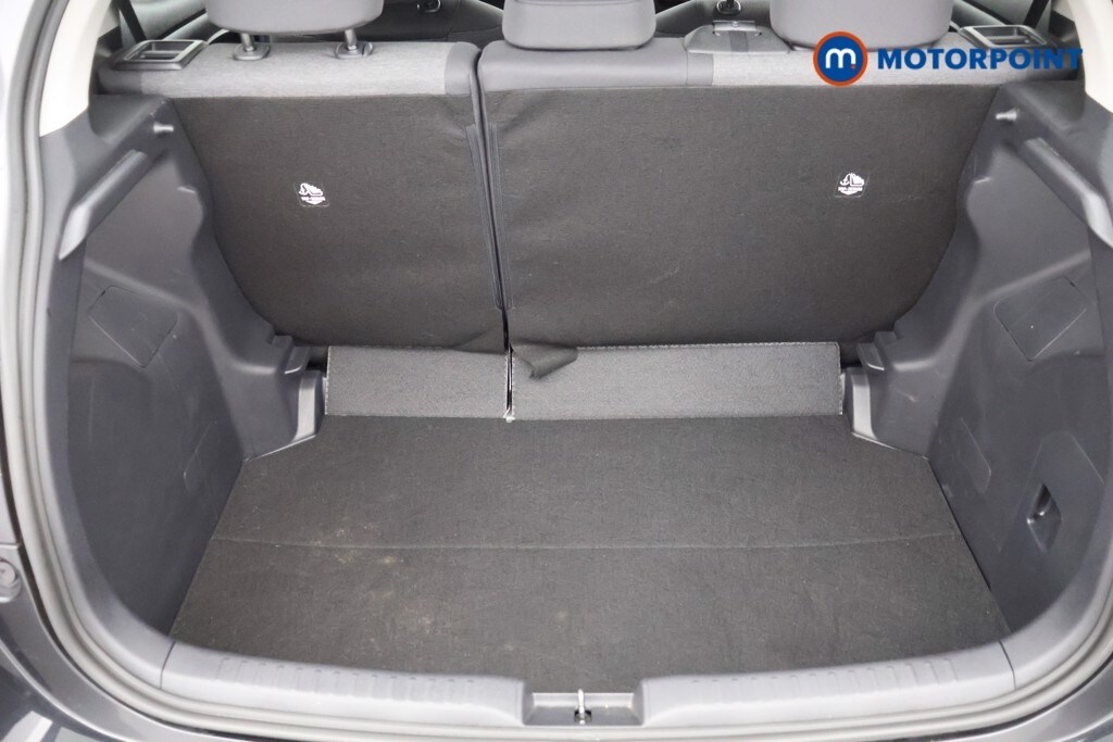 Used Toyota Yaris 2022 for sale - 78026640: Photo 32